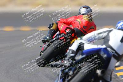 media/Oct-08-2022-SoCal Trackdays (Sat) [[1fc3beec89]]/Turn 11 Backside (1145am)/